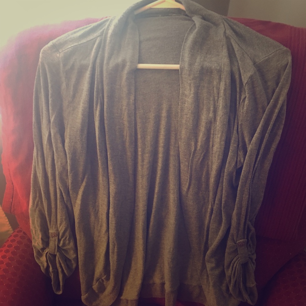 Lightweight maternity cardigan.